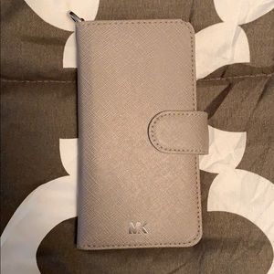 Michael Kors IPhone 8 wallet/phone case (gray)